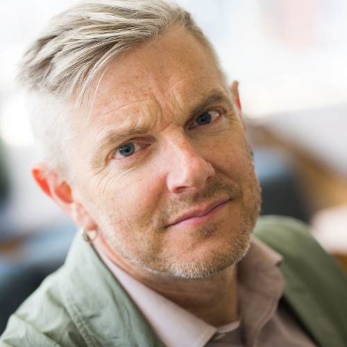 Photo of Dr. Billinge